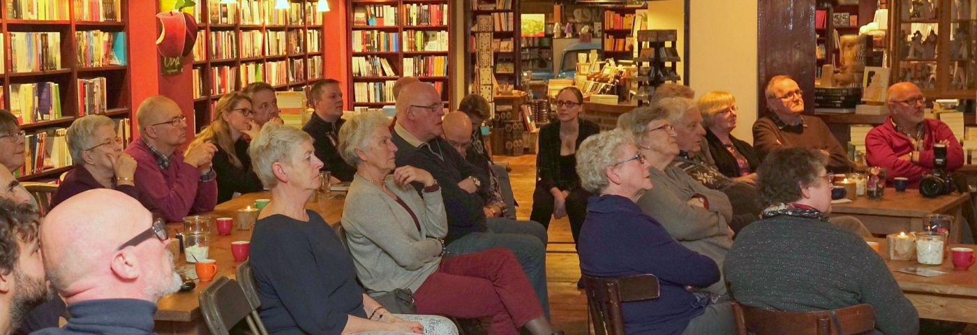De verhalenavond over Tuinwijk op 5 februari 2015 in Boekhandel Riemer, Groningen