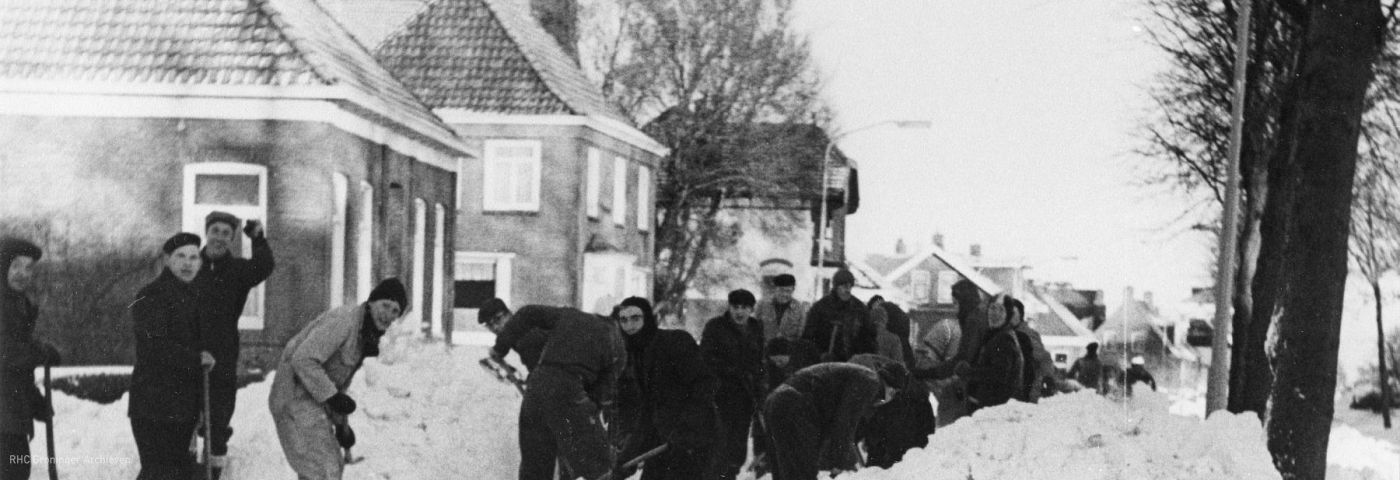 Sneeuwwinter 1979: brood in Bierum