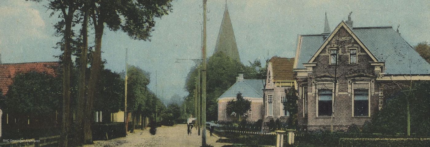 Bouwtekeningen in de windvaan van de Juffertoren van Schildwolde