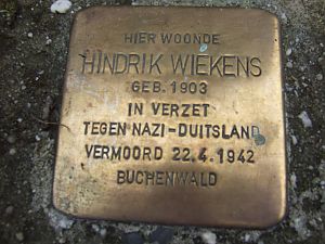 De Stolperstein van Hindrik Wiekens.