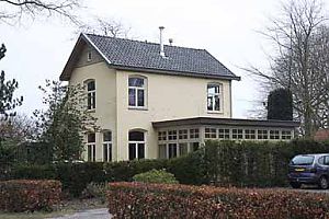<p>Het huis van meester Van Zanten in Oudemolen. - Foto: De krant van Tynaarlo</p>
