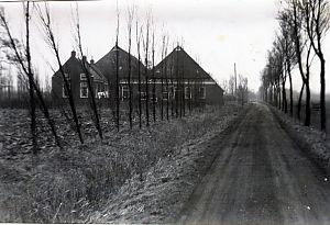 <p>De boerderij &#39;op&#39; Abelstok. Foto: priv&eacute;collectie Hans Zant</p>
