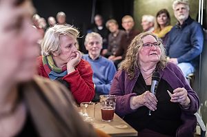 <p>Verhalencaf&eacute; in Schouwerzijl. Foto Duncan Wijting</p>
