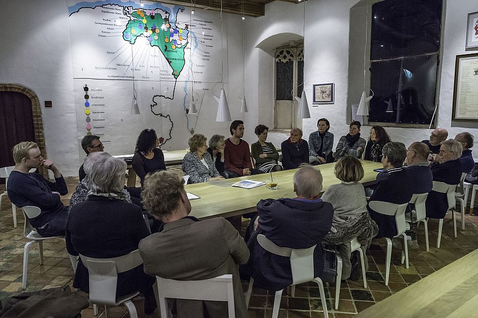 <p>Verhalencafé 'Herinneringen aan Jan Sterenberg', vrijdag 16 februari 2018, Museum Klooster Ter Apel. - Foto: Duncan Wijting</p>
