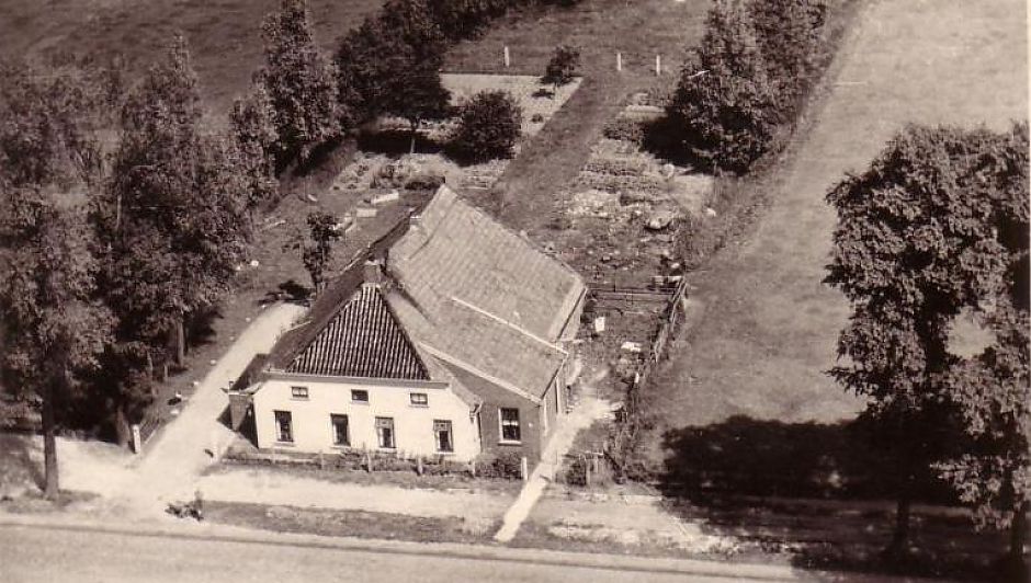 Ons huis, Hoendiep 53 te Hoogkerk. - Foto: Joop Kuipers