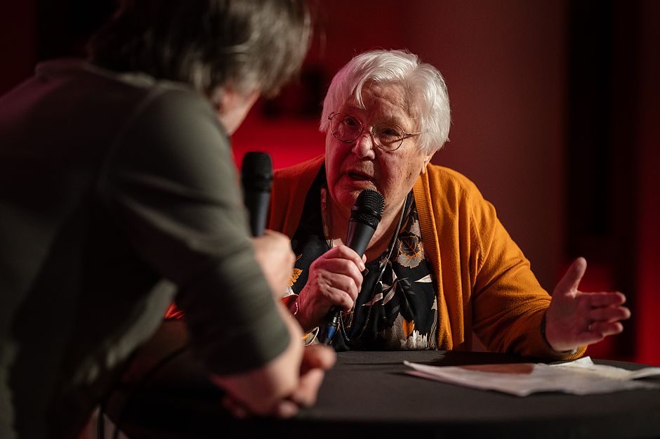 <p>Bert Hadders met&nbsp;Mevrouw van der Zijl-Kok. Foto: Joost Nuijten</p>
