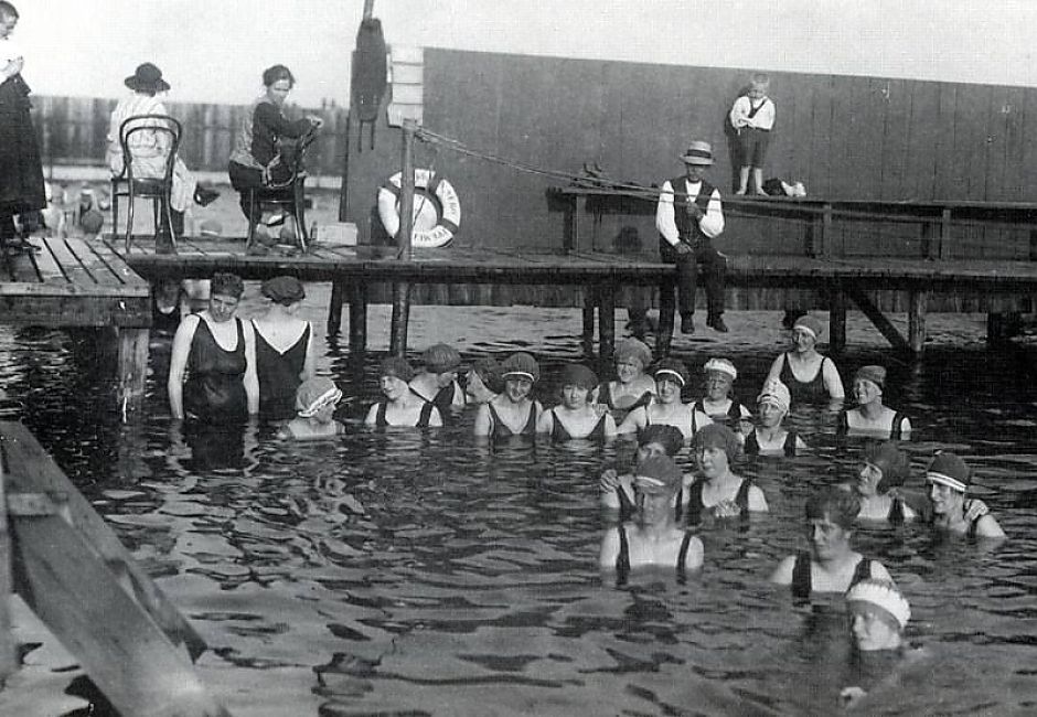 Zwembad Nero in Sappemeer in vroeger tijden. - Foto: History Sappemeer
