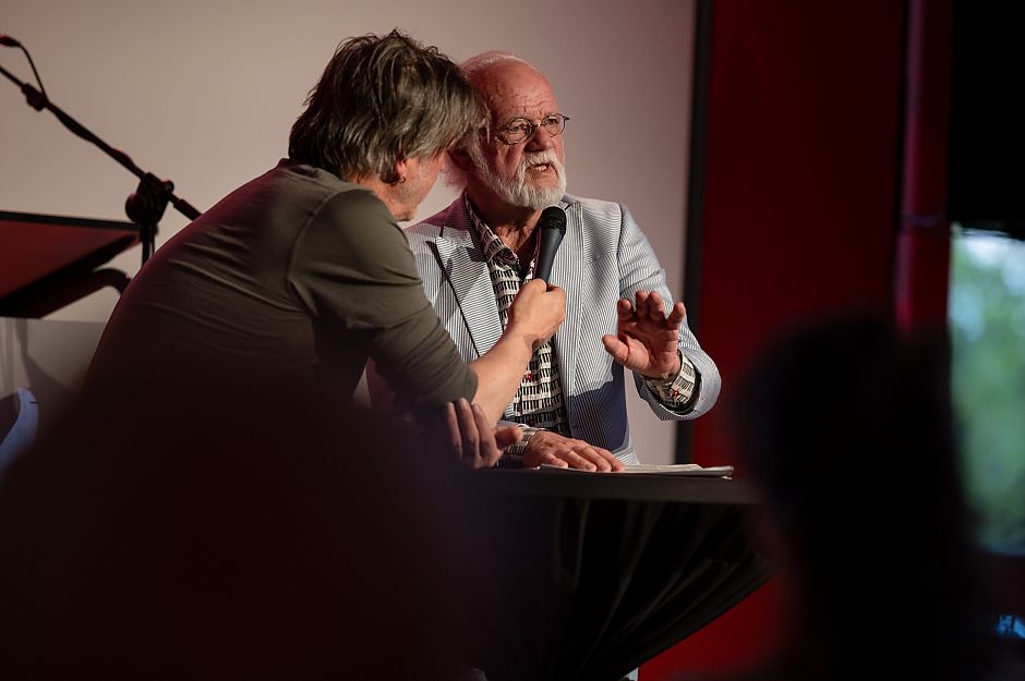 <p>Bert Hadders (l) met Henk Bult. Foto: Joost Nuijten</p>
