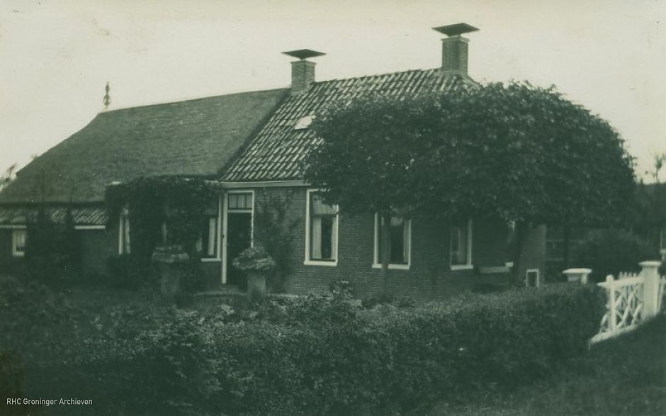 Plattenburg 5, de woning van de familie Aalfs. "Helaas staat de woning er niet meer; het is vervangen door een minder authentiek exemplaar." - Foto: Historische Vereniging gemeente Bedum