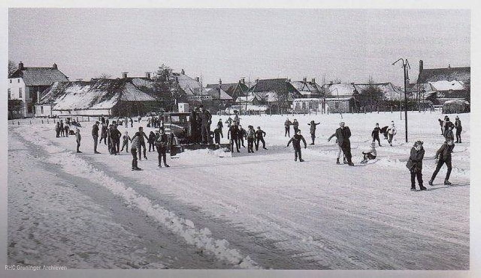 De ijsbaan van Aduard in 1950 - Foto: familie Vrieling