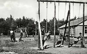 <p>De speeltuin van Jongensstad Westerwolde, ca. 1962. &ndash; Foto: Groninger Archieven</p>
