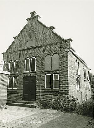De synagoge in Oude Pekela, gesloopt in 1979. - Foto: M.A. Douma, www.beeldbankgroningen.nl (818-12235)
